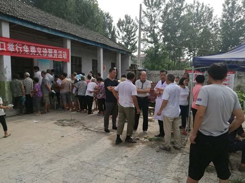 扶沟县住建局联合周口永善医院开展情系群众义诊活动