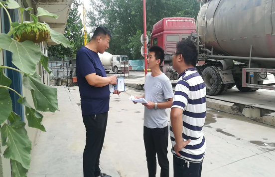 周口市散装水泥办公室创新形式开展散装水泥宣传周活动