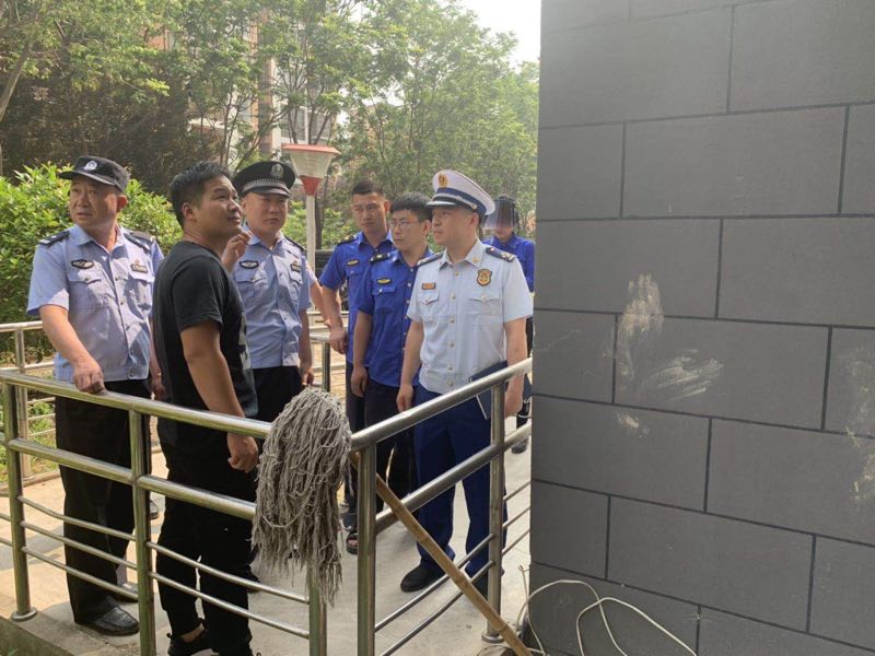 微信图片_20190611175327.jpg2019061117531173499.jpg