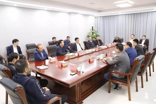 林鸿嘉会见深圳市雄毅华绝缘材料有限公司董事长吴财坤一行4.jpg
