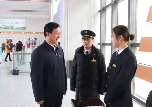 郑阜高铁西华站首发式举行 林鸿嘉宣布西华高铁站启用3.jpg