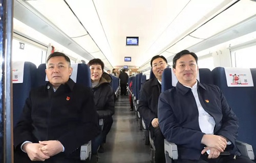 郑阜高铁西华站首发式举行 林鸿嘉宣布西华高铁站启用7.jpg