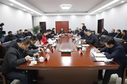 杭州耕德到西华县洽谈推进华为手机生产项目 林鸿嘉主持考察洽谈活动6.jpg