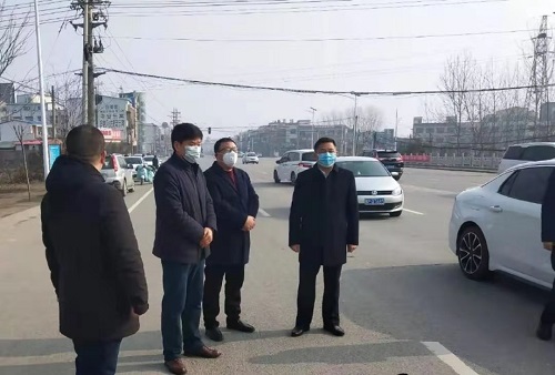 田庆杰在暗访督导疫情防控工作时强调 守土有责 守土担责 守土尽责 坚决打赢疫情防控阻击战1.jpg