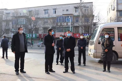 田庆杰在督导疫情防控工作时强调抓实抓细各项防控措施 坚定决心、提振信心、稳定人心1.jpg 田庆杰在督导疫情防控工作时强调抓实抓细各项防控措施 坚定决心、提振信心、稳定人心1.jpg