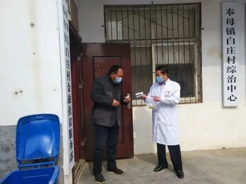 何景森：冲在奉母镇疫情战场最前线的战士2.jpg
